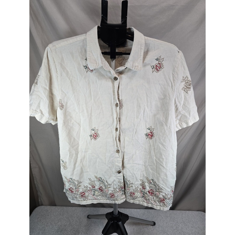 cream-colored, short-sleeved button-down shirt  vintage-style Fashion Bug 22/24